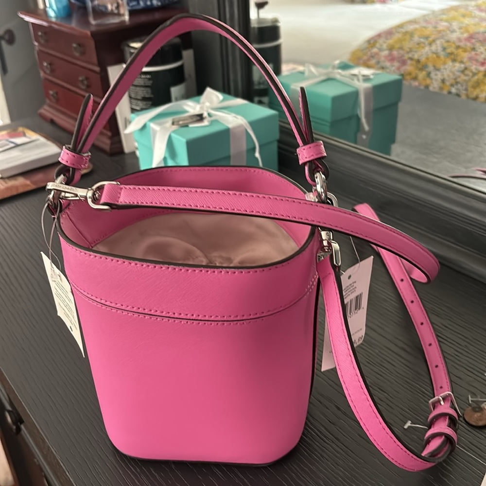 Kate Spade small bucket bag. NWT - Picture 5 of 5